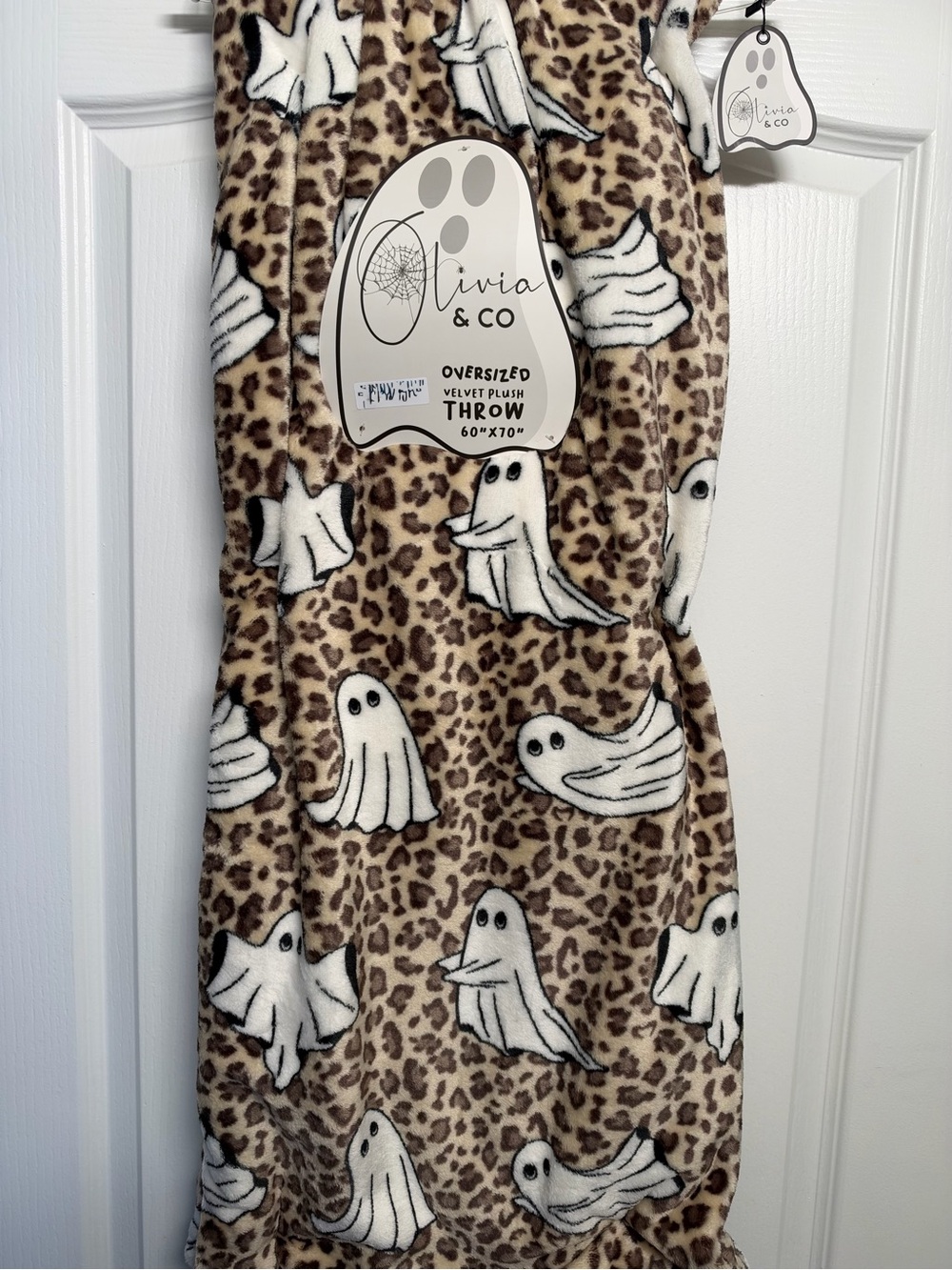 Olivia & Co Plush Oversized Throw Blanket- Leopard Ghost Print